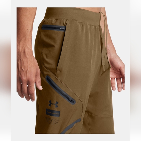 BNWT Men's UA Unstoppable Cargo Pants - Picture 3 of 5